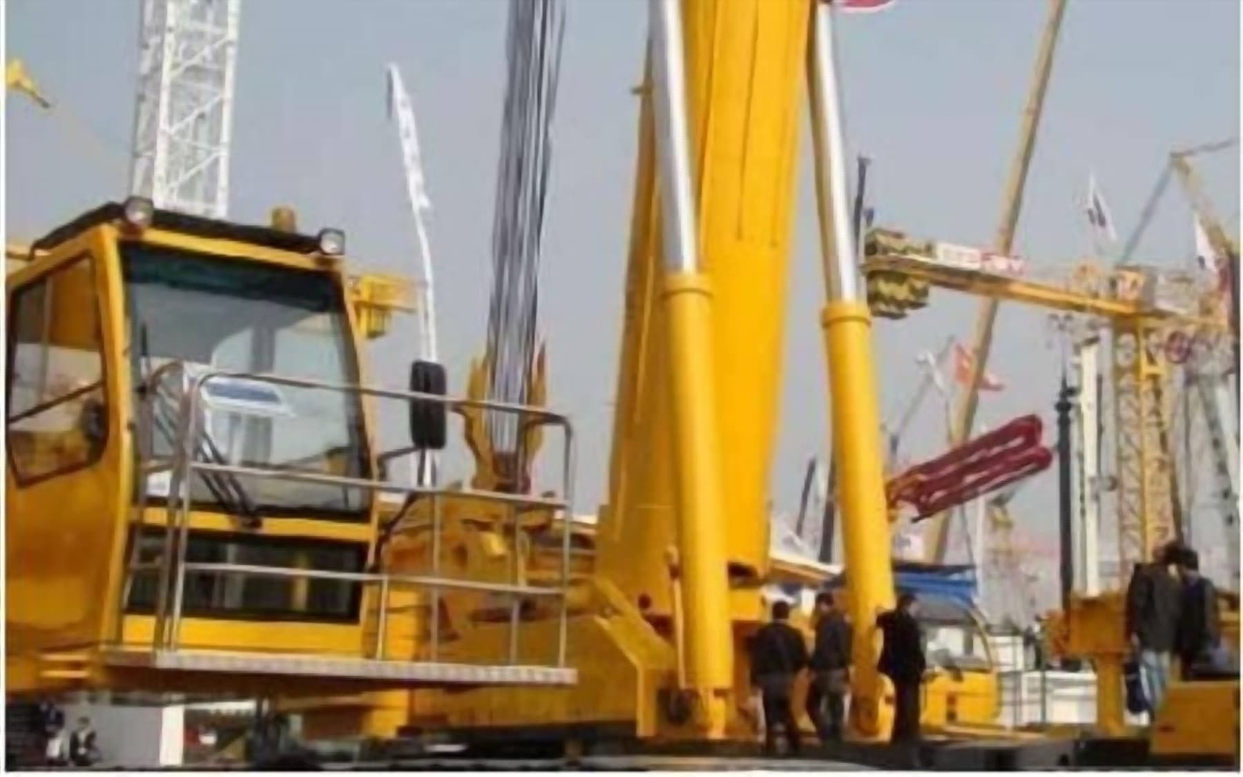Seamless tube for coal-mine hydraulic supports and pillars