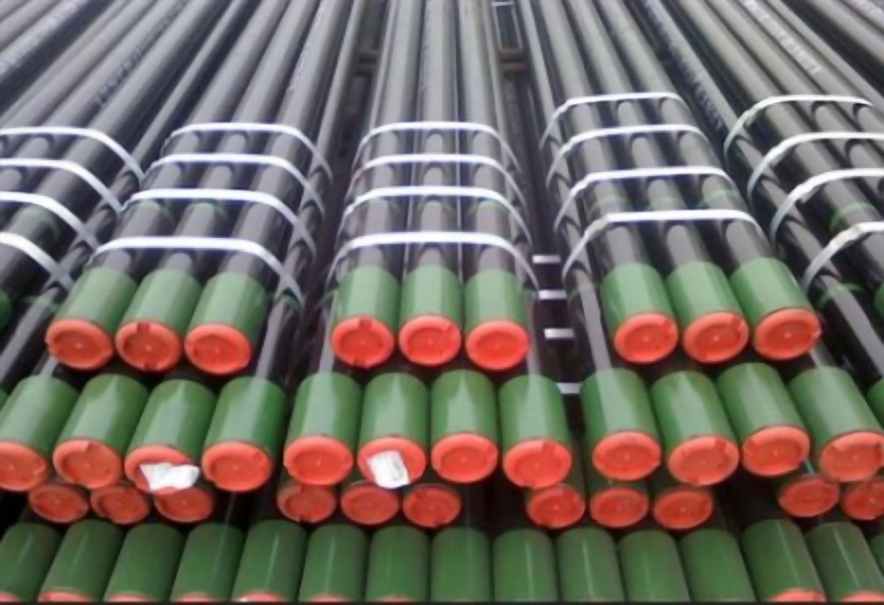 Seamless API 5CT oil casing and tubing with protective thread caps